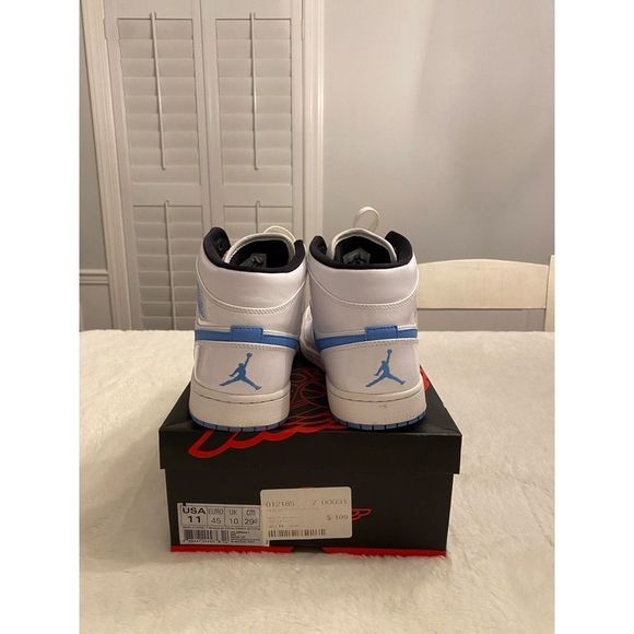 Air Jordan 1 Mid main image 2